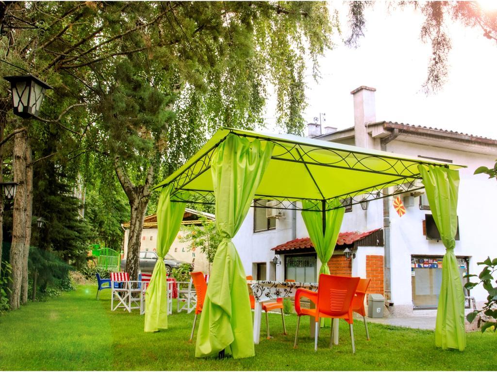 Hostel Kalonis سكوبجي الغرفة الصورة
